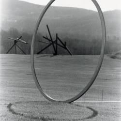 Kenneth Snelson, <em>Free Ride Home</em>, 1974 (installation view with Dorothy Mayhall, 1975)