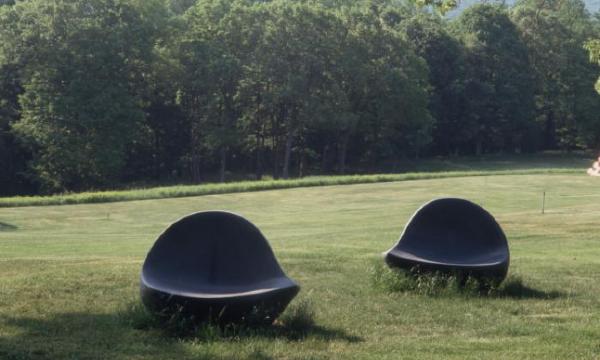 Louise Bourgeois,<i> <em>Eye Benches I</em>, </i>1996-97 (installation view, 2007)