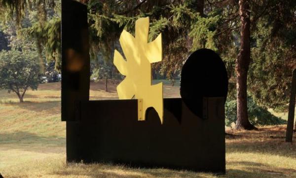 Adolph Gottlieb, <em>Petaloid, </em>1967-68 (installation view, 2001)