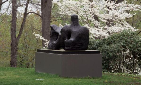 Henry Moore, <em>Working Model for UNESCO Reclining Figure, </em>1957-58 (installation view)