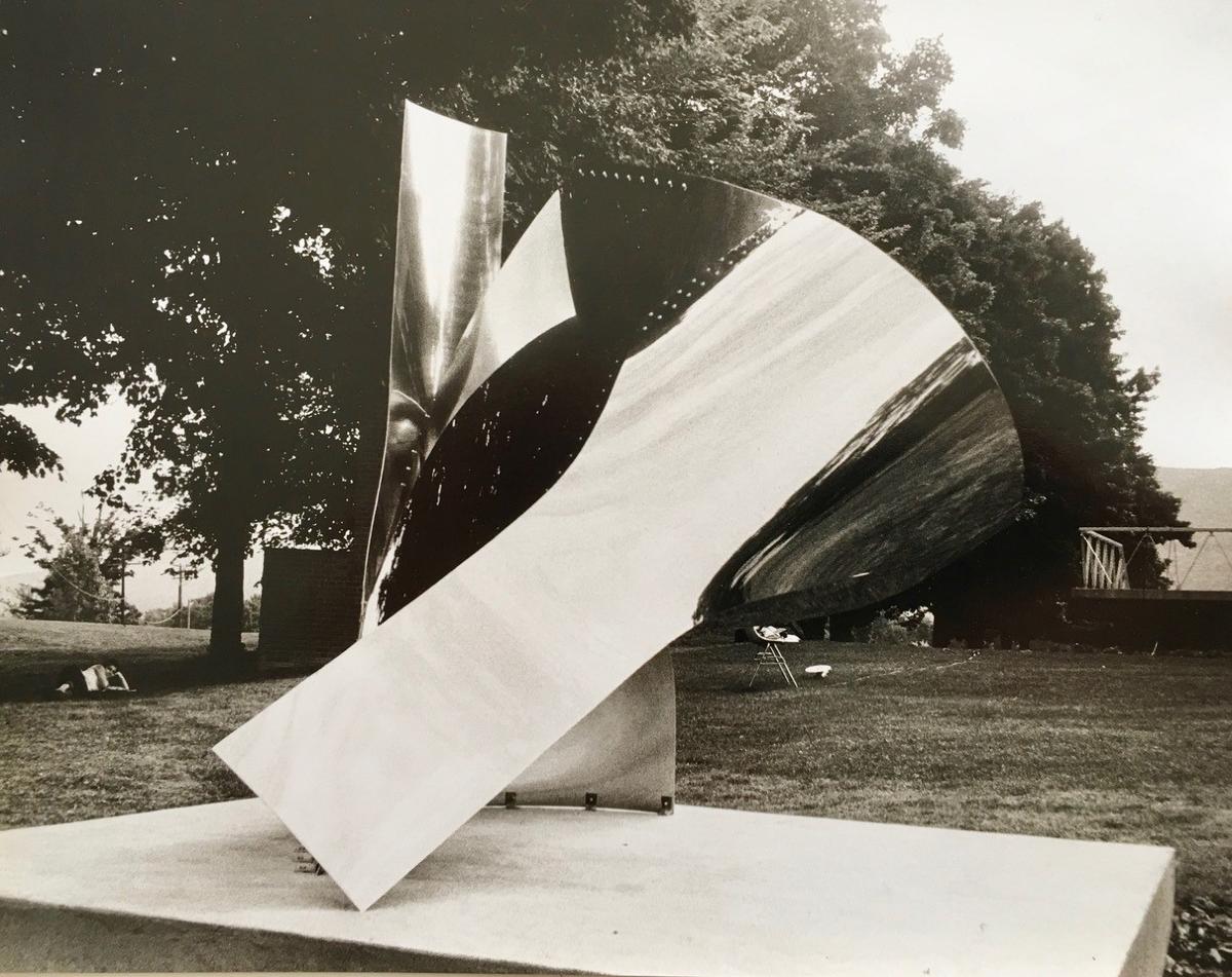 Jan Peter Stern, <em>Helix</em>, Storm King Art Center, 1968