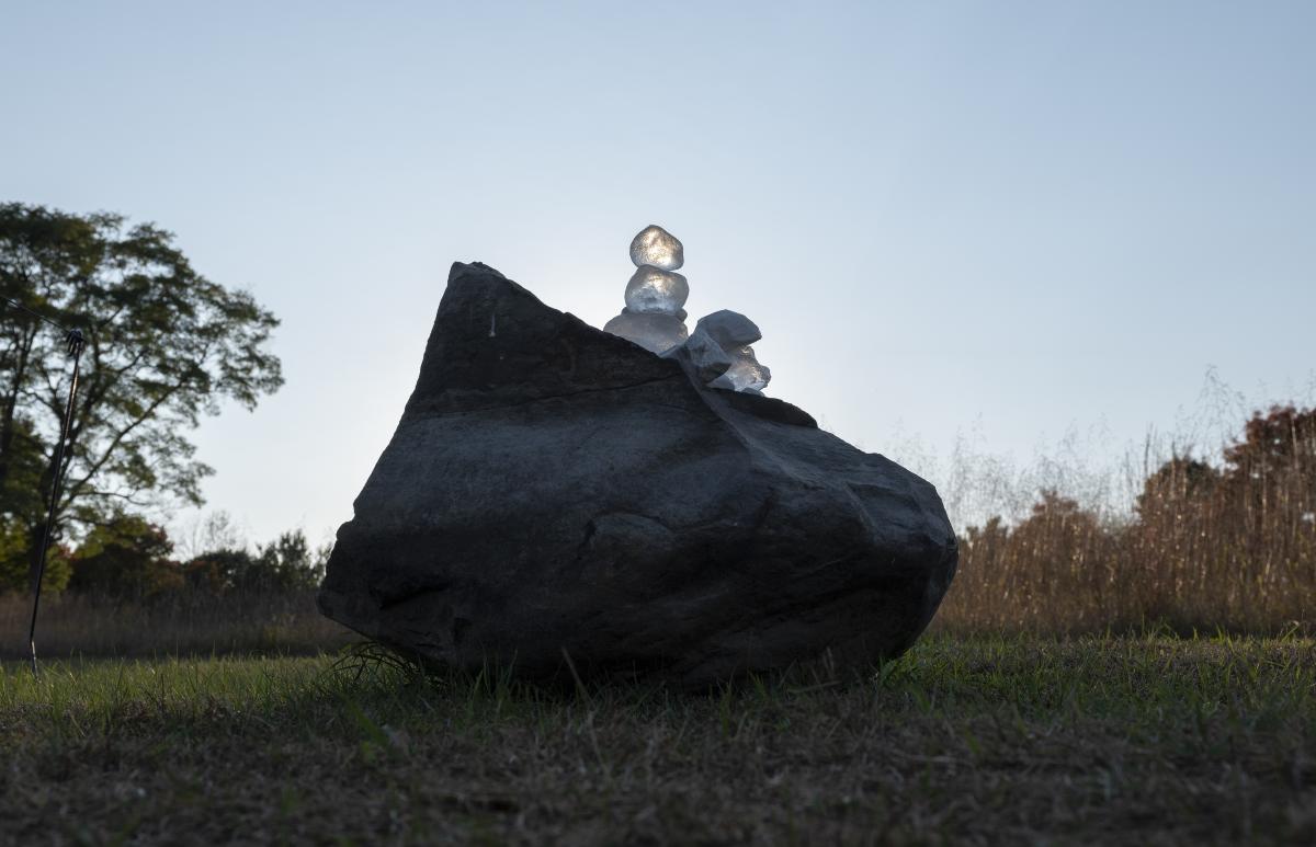Martha Tuttle, <em>A stone that thinks of Enceladus,&nbsp;</em>2020<br />
(installation view, 2020)