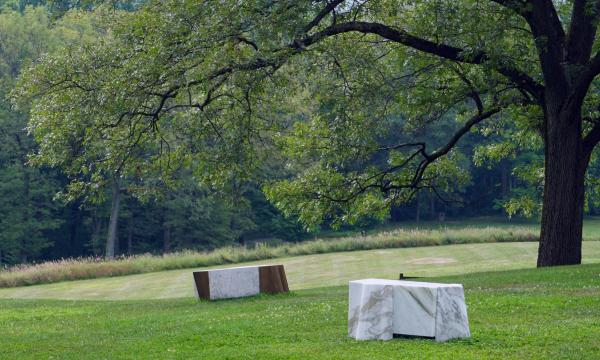 Marble Pleat Seat