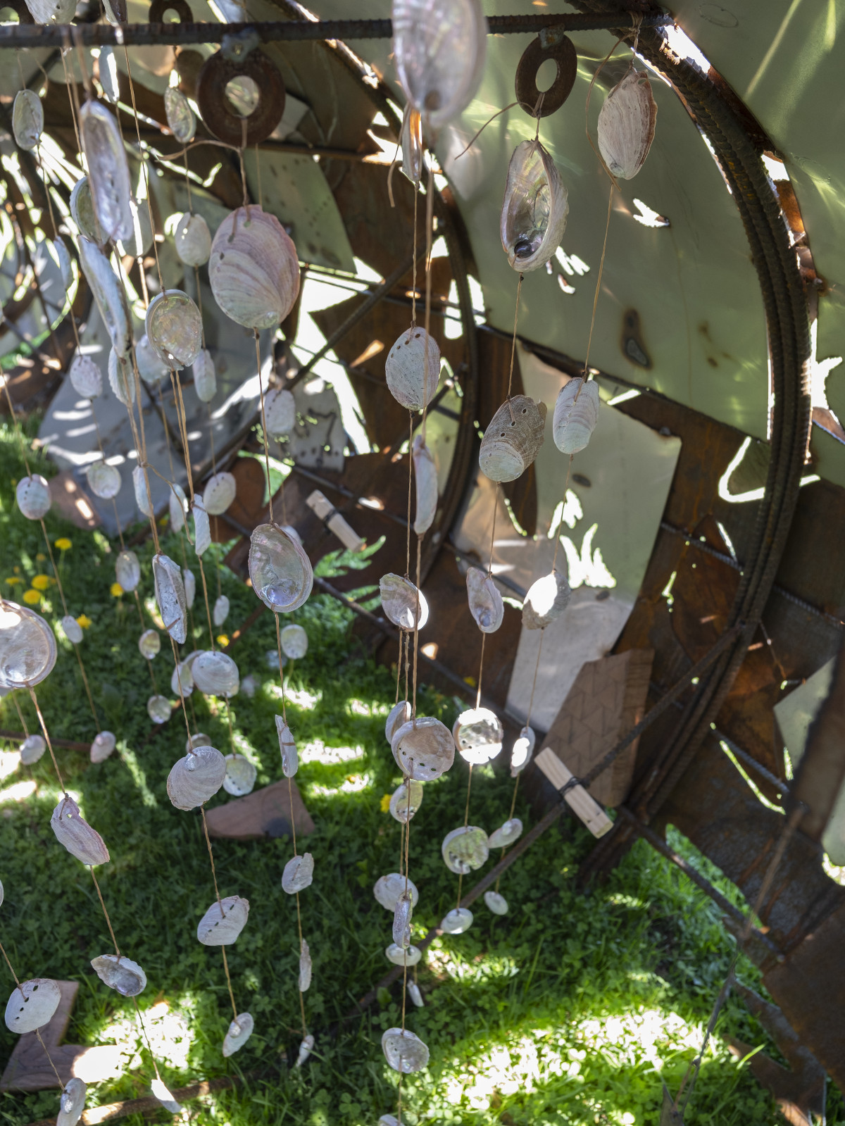 Saif Azzuz, <em>weych-pues / t&agrave;kh&ograve;ne (where the rivers meet)</em>&nbsp;(2026), (installation view)