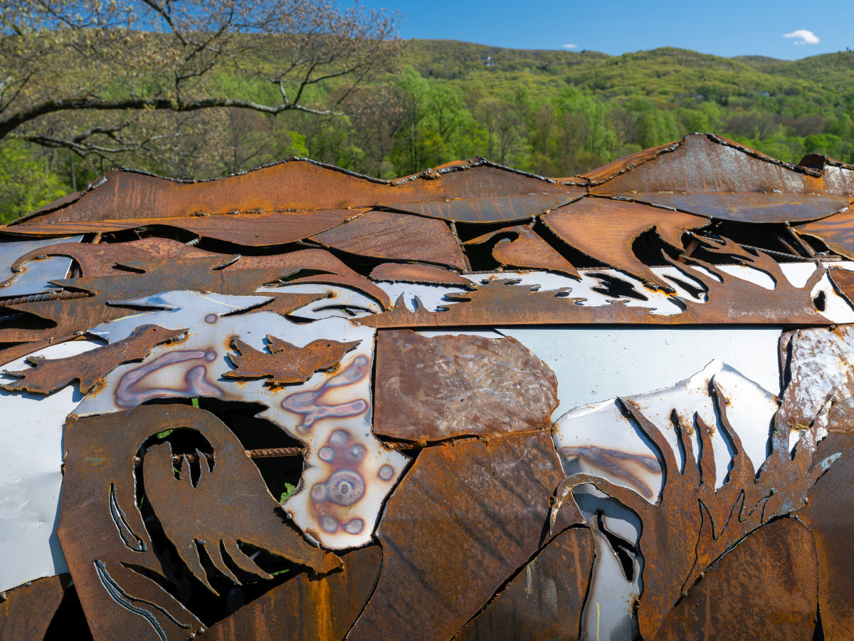 Saif Azzuz, <em>weych-pues / t&agrave;kh&ograve;ne (where the rivers meet)</em>&nbsp;(2026), (installation view)